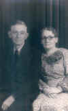 Mama  Papa Skinner 1936.jpg (120508 bytes)